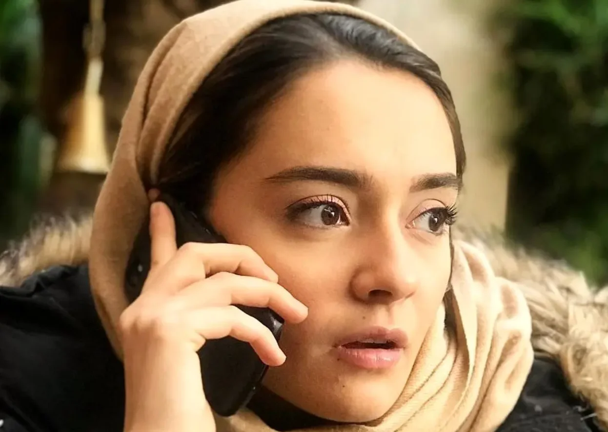 عکس| مهتاب اکبری با چهره متفاوت در اتاق گریم سریال لحظه گرگ و میش - تصویر شاخص