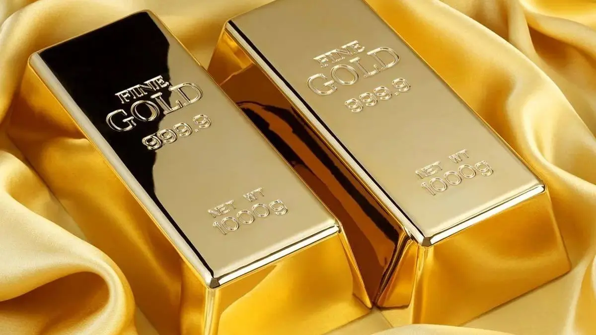 سقوط ۹۰ دلاری قیمت جهانی طلا در معاملات امروز