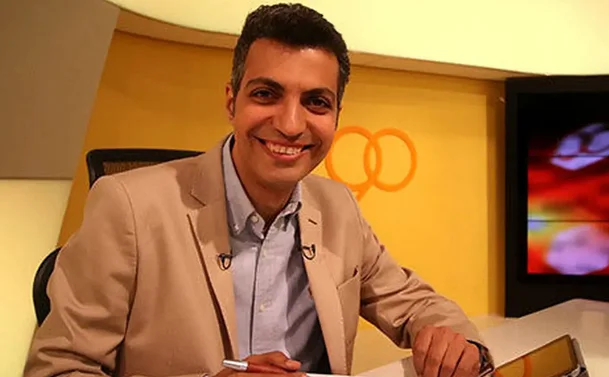 سفر در زمان؛ عزت‌الله ضرغامی و عادل فردوسی‌پور در حال خوردن صبحانه - تصویر شاخص