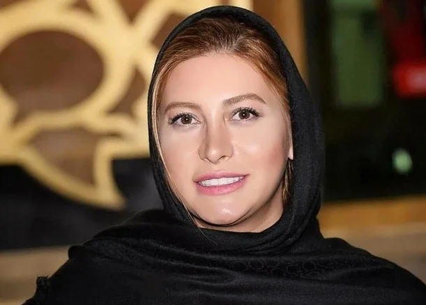 عکس| استایل خاص فریبا نادری به سبک مامان بزرگی/ خانم بازیگر خوش پوش تر از همیشه - تصویر شاخص