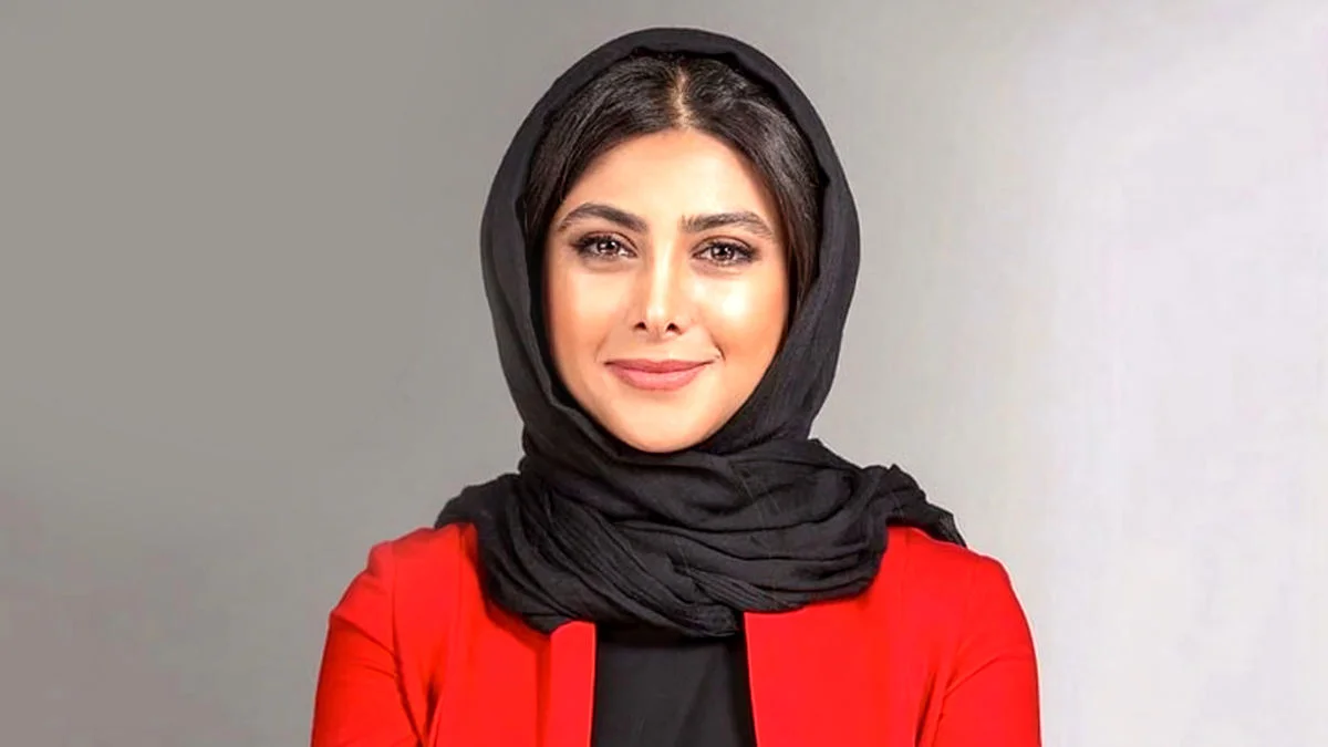 تیپ متفاوت و جالب «آزاده صمدی» مثل انسان‌های اولیه + عکس - تصویر شاخص