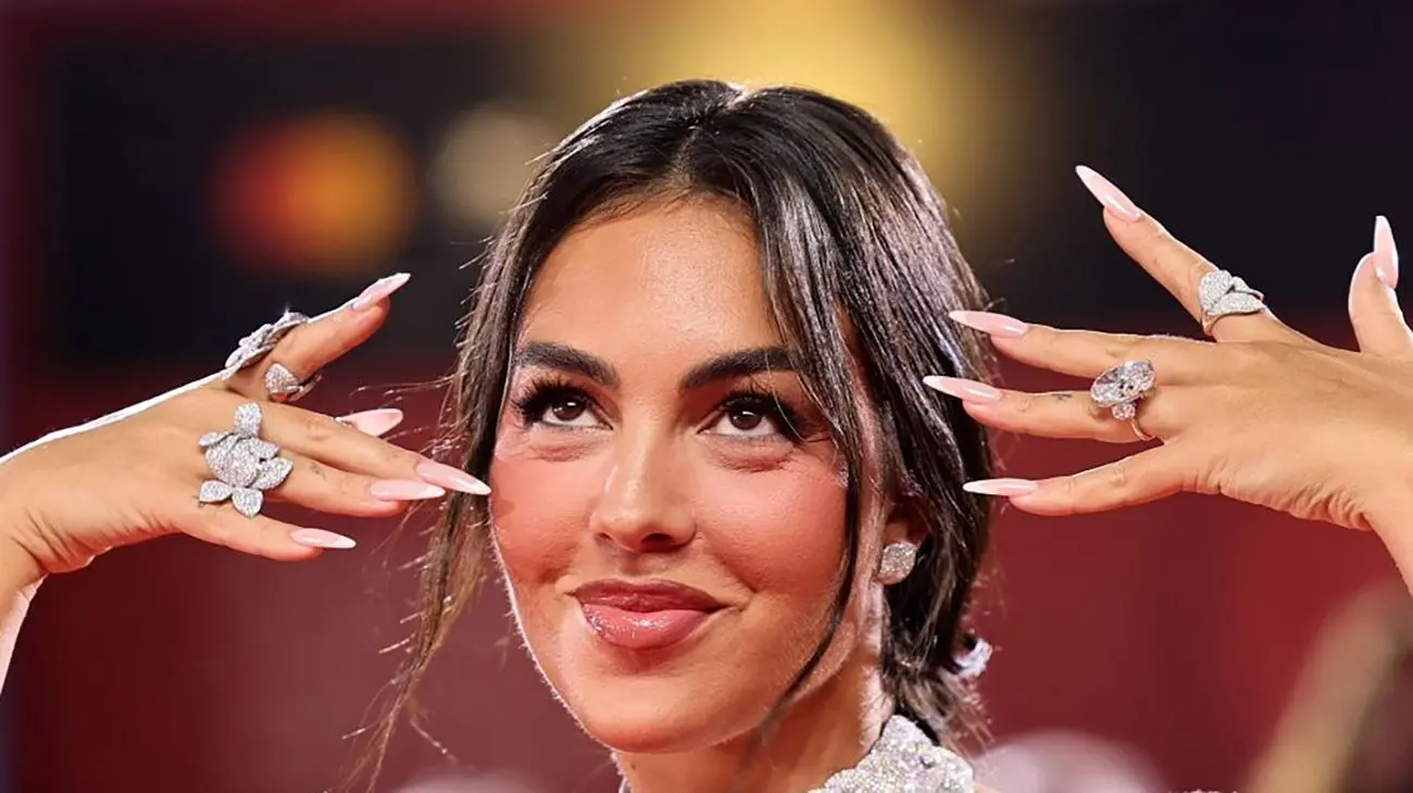 بیوگرافی جورجینا رودریگز همسر مدلینگ رونالدو و همه فرزندان + عکس خصوصی - تصویر شاخص