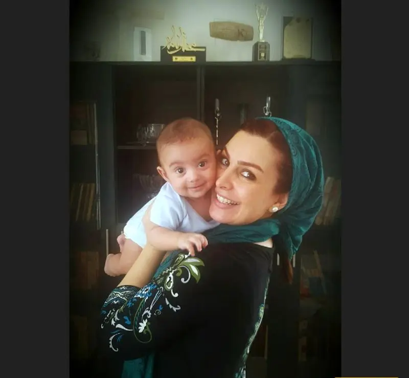 ماه چهره خلیلی