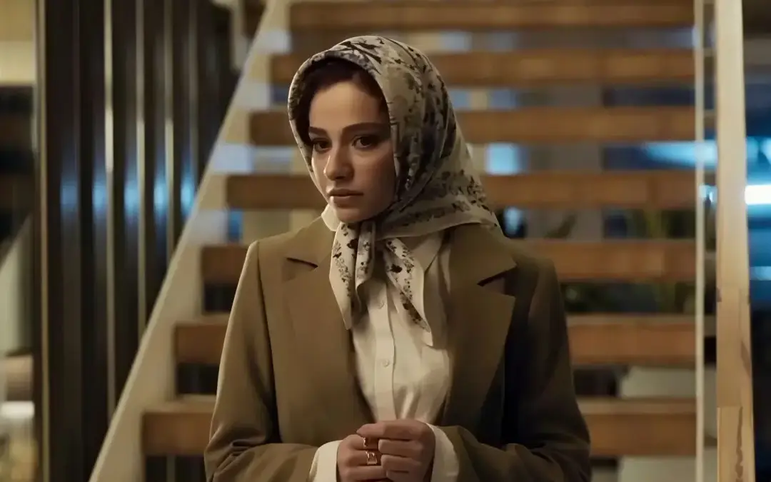 مهتاب ثروتی با چهره جدیدش همه را شوکه کرد/ سر کچل و لباس سفید؟