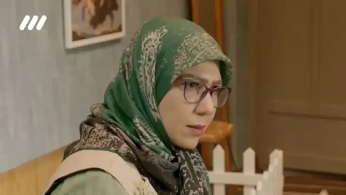 «مادر دکتر رویا مرزبان» سریال کلینیک رویا در جشن تولد خصوصی + عکس
