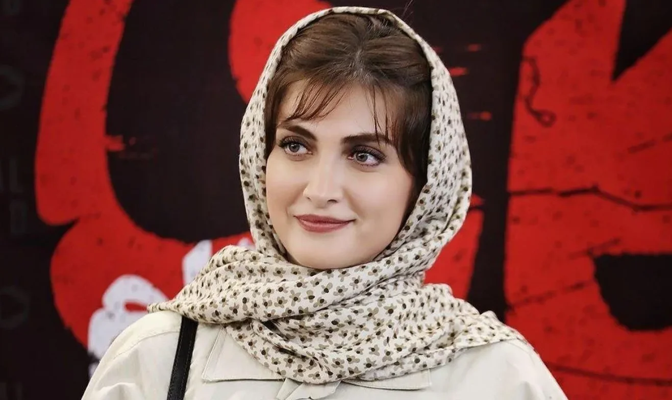 بیوگرافی الناز ملک بازیگر سریال گل سنگ؛ همسرش کیه؟ + عکس‌های شخصی - تصویر شاخص