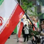 عکس| تذکر جدی به زنان بدون حجاب در تجمعات شبانه؛ ماجرا از چه قرار است؟