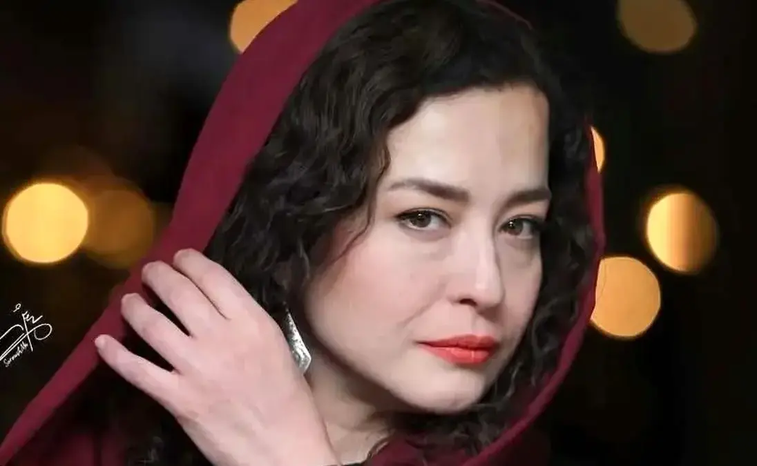 سفر در زمان؛ ژست و استایل خاص «مهراوه شریفی‌نیا» در تئاتر «مری پاپینز»