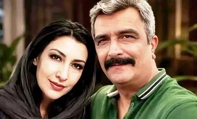 فیلم| گریه‌های سوزناک مهرداد ضیایی همسر شهرزاد جواهری در مراسم وداع با همسر هنرمندش - تصویر شاخص
