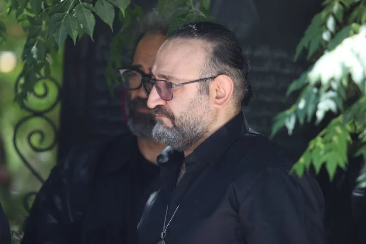 هنرمندان در خاکسپاری شهرزاد جواهری
