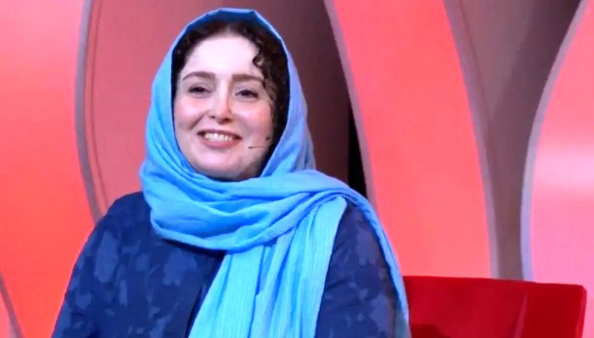 عکس| تیپ و چهرۀ عجیب «ژاله صامتی» در  سال 1401 - تصویر شاخص