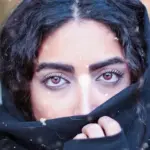 بیوگرافی ساناز طاری بازیگر سریال لیسانسه‌ها