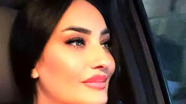 نگاهی بی‌نظیر به چیدمان خانه اعیانی بازیگر ترک «آیسل کاپلان» در ایران - تصویر شاخص