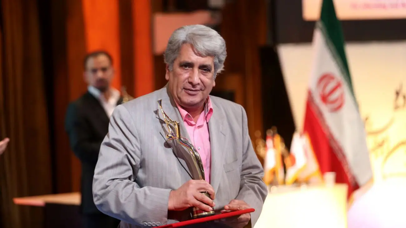 بهروز رضوی؛ صدای جاودانه رادیو ایران که پس از سال‌ها مبارزه با بیماری رفت - تصویر شاخص