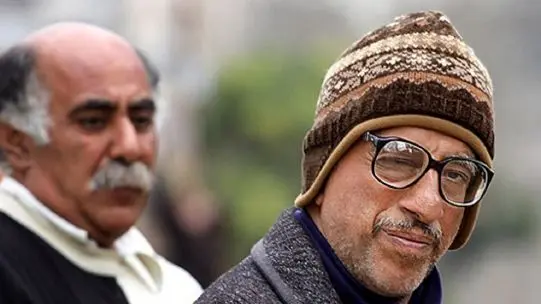 عاشقانههای علیرضا خمسه با همسری جوانتر؛ راز زندگی پایدار «بابا پنجعلی» پایتخت فاش شد!