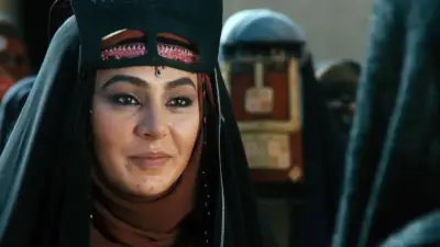 دیدار ستارگان سینما در رستوران دربند؛ ماهایا پطروسیان، نسرین مقانلو و ایرج قادری کنار هم دیده شدند! - تصویر شاخص