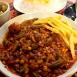 راز طلایی تهیه خورشت بامیه مجلسی؛ چگونه بامیه‌ها را لیز نشود؟
