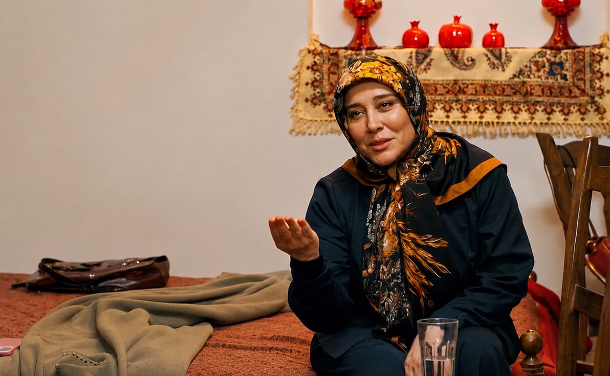 بازیگران در مسجد خوابیدن / نفس بازغی، فاطیما بهارمست و آشا محرابی در پشت صحنه سریال - تصویر شاخص