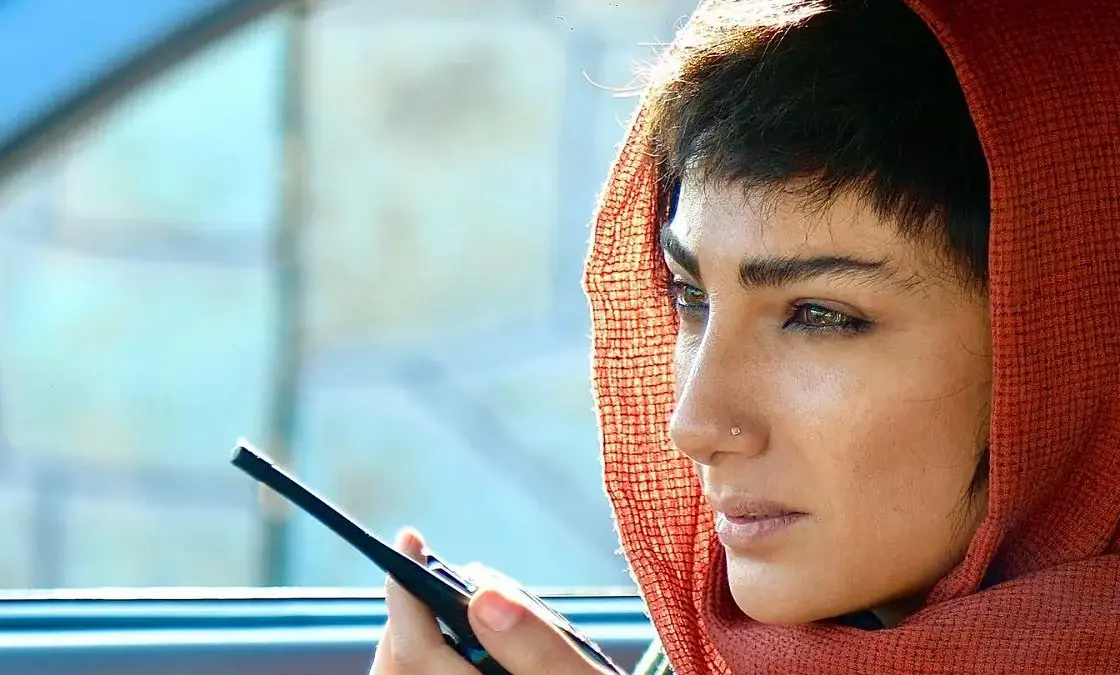 محیا دهقانی با گریم بی‌سابقه و تیپ متفاوت در فیلم جدید؛ تغییر چهره‌ای که همه را شوکه کرد!