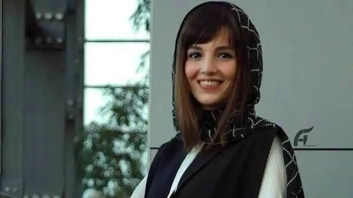 عکس| تغییر چهره بازیگر نقش «شیرین نجات» از ۲۲ تا ۳۰ سالگی