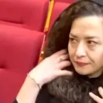 سفر زمانی مهراوه شریفی‌نیا با استایل خاص و متفاوت روی صحنه تئاتر ۷ سال پیش!