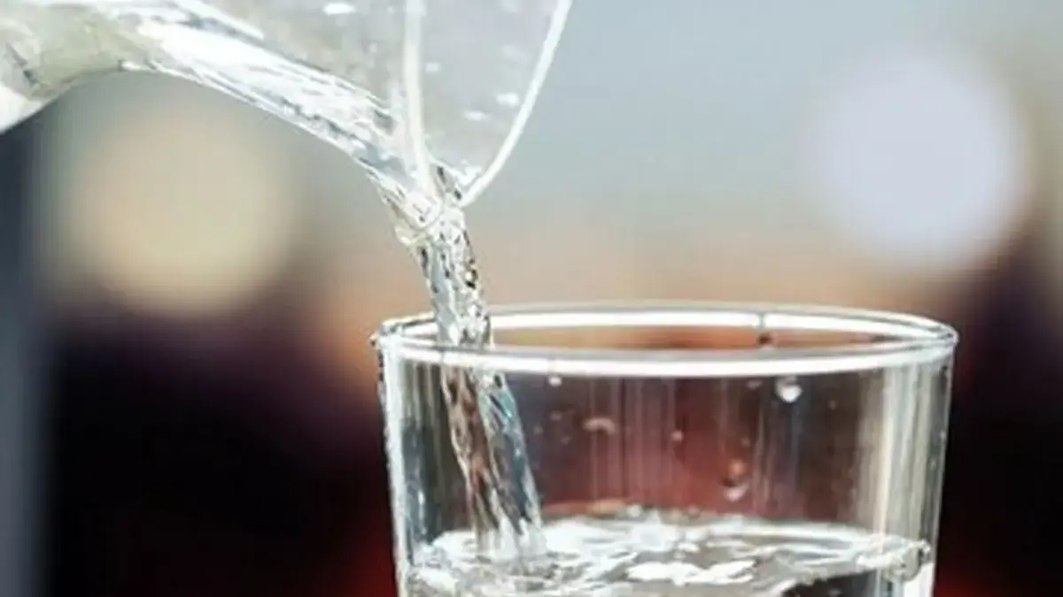نوشیدن آب یخ در تابستان واقعا خطرناک است؟