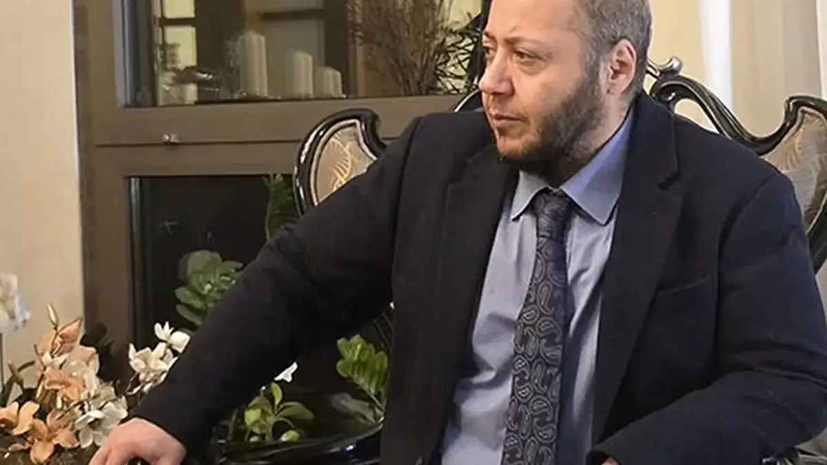 عکس| مازیار لرستانی در کنار مادرش / چه مامان زیبا و خوش‌پوشی داره