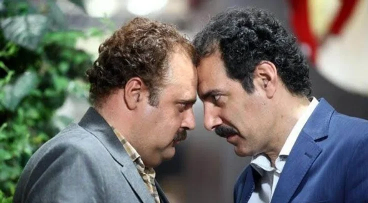فیلم| نگاهی به دکوراسیون مجلل و سنتی بهنام تشکر  بازیگر سریال پادری