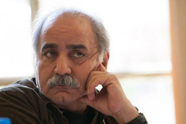 عکسی نادر از پرویز پرستویی که هرگز در تلویزیون دیده نشد/ تصویری جنجالی از جوانی اقای بازیگر - تصویر شاخص