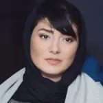 استایل جذاب و متفاوت مینا وحید در کنار ساحل که همه را متحیر کرد!