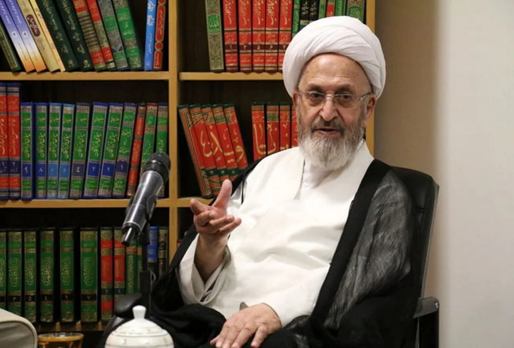 چرا آیت‌الله جعفر سبحانی برای اقامه نماز رهبری انتخاب شد؟ رازهای زندگی و مسیر علمی او - تصویر شاخص