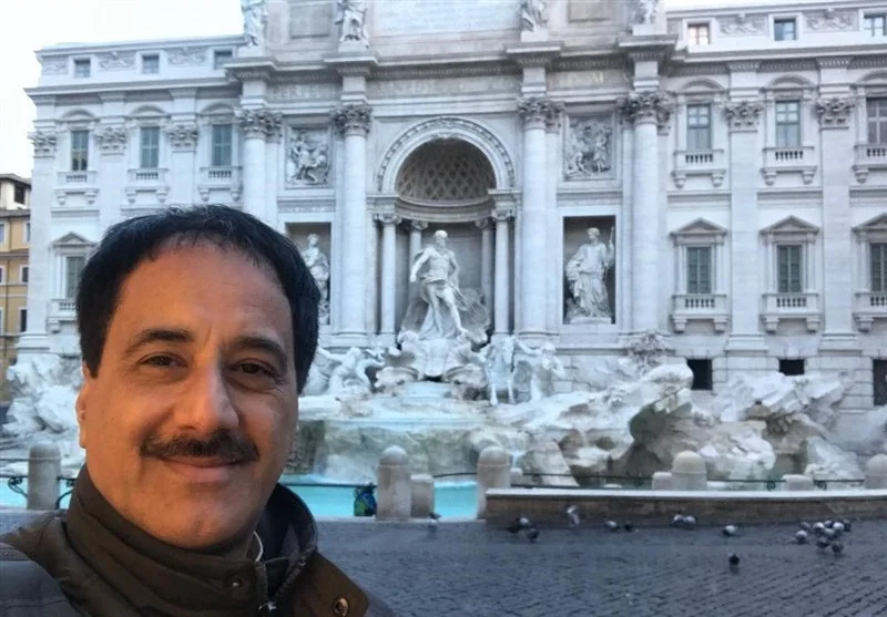 بیوگرافی حمید معصومی نژاد؛ خبرنگاری که از جبهه‌های جنگ تا تحصیل در ایتالیا مسیر زندگی‌اش را رقم زد - تصویر شاخص