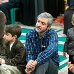 عکسی نادر از شهید مصباح الهدی باقری کنی در کنار آیت‌الله خامنه‌ای؛ روایت زندگی رهبر انقلاب که کمتر شنیده‌اید!
