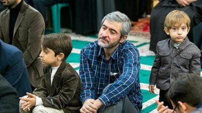 عکسی نادر از شهید مصباح الهدی باقری کنی در کنار آیت‌الله خامنه‌ای؛ روایت زندگی رهبر انقلاب که کمتر شنیده‌اید! - تصویر شاخص