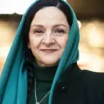 گلاب آدینه در پشت صحنه یک کنار دخترش ( دختر مهدی هاشمی)
