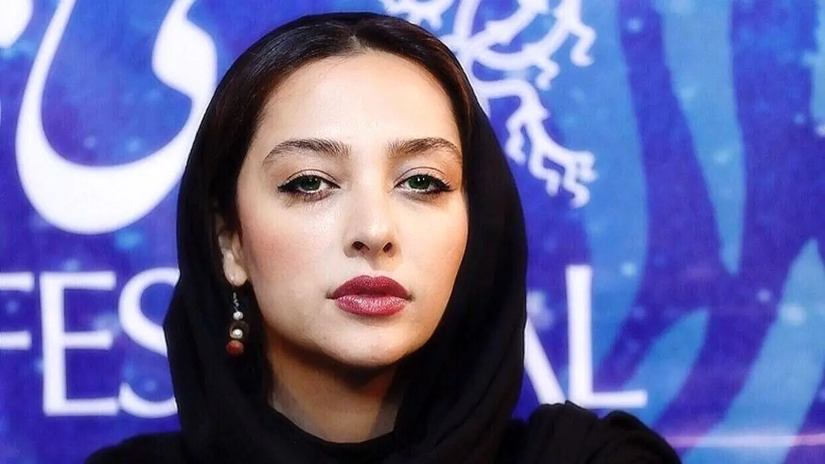 عکس| استایل خاص آناهیتا دری در قشم؛ چقدر زیبا شده - تصویر شاخص
