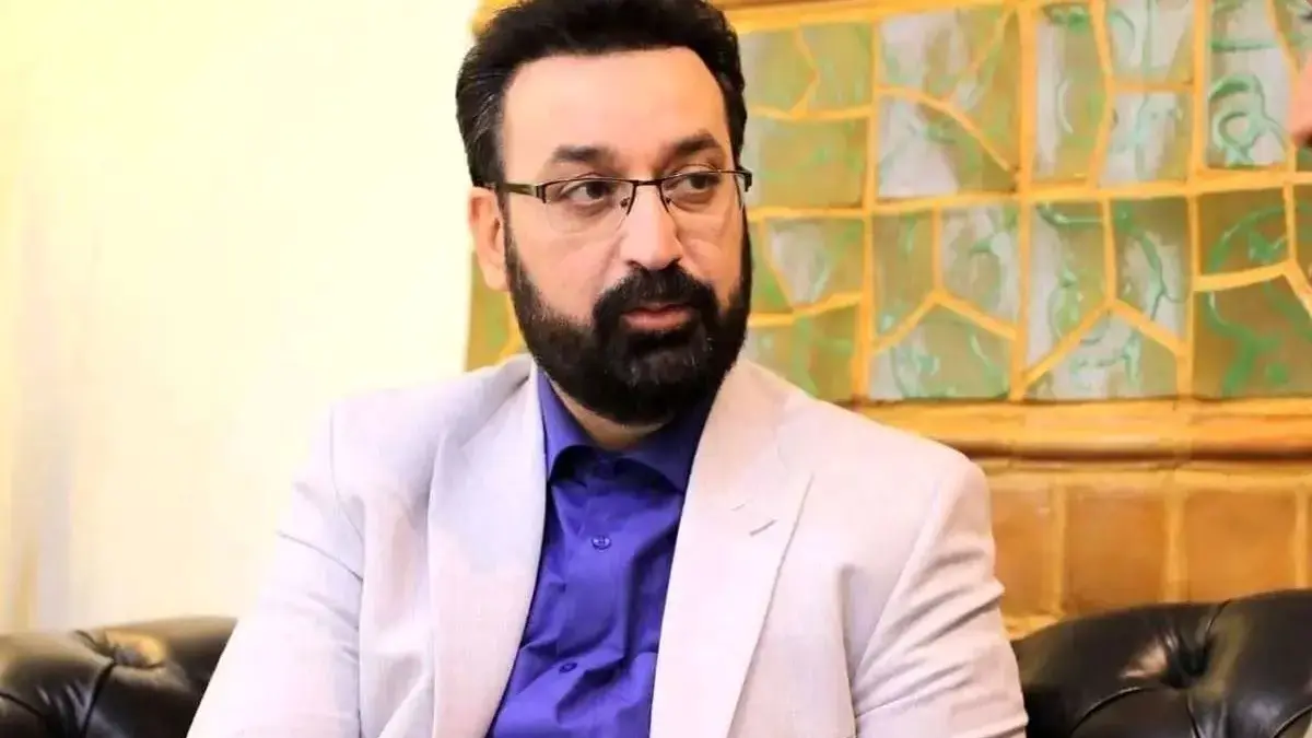 تصاویر| حضور پررنگ مجریان صداوسیما در مراسم وداع با فرزاد جمشیدی؛ لحظاتی پر احساس و غمانگیز