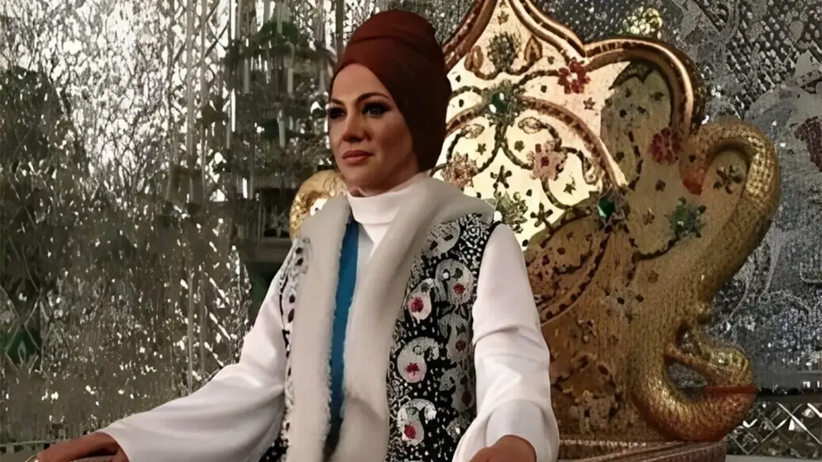 لفاگری عجیب ساغر عزیزی ( بازیگر نقش فرح ) درباره خودش