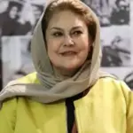 عکس| مهرانه مهین‌ترابی با استایل سبز در ۶۸ سالگی از پشت صحنه