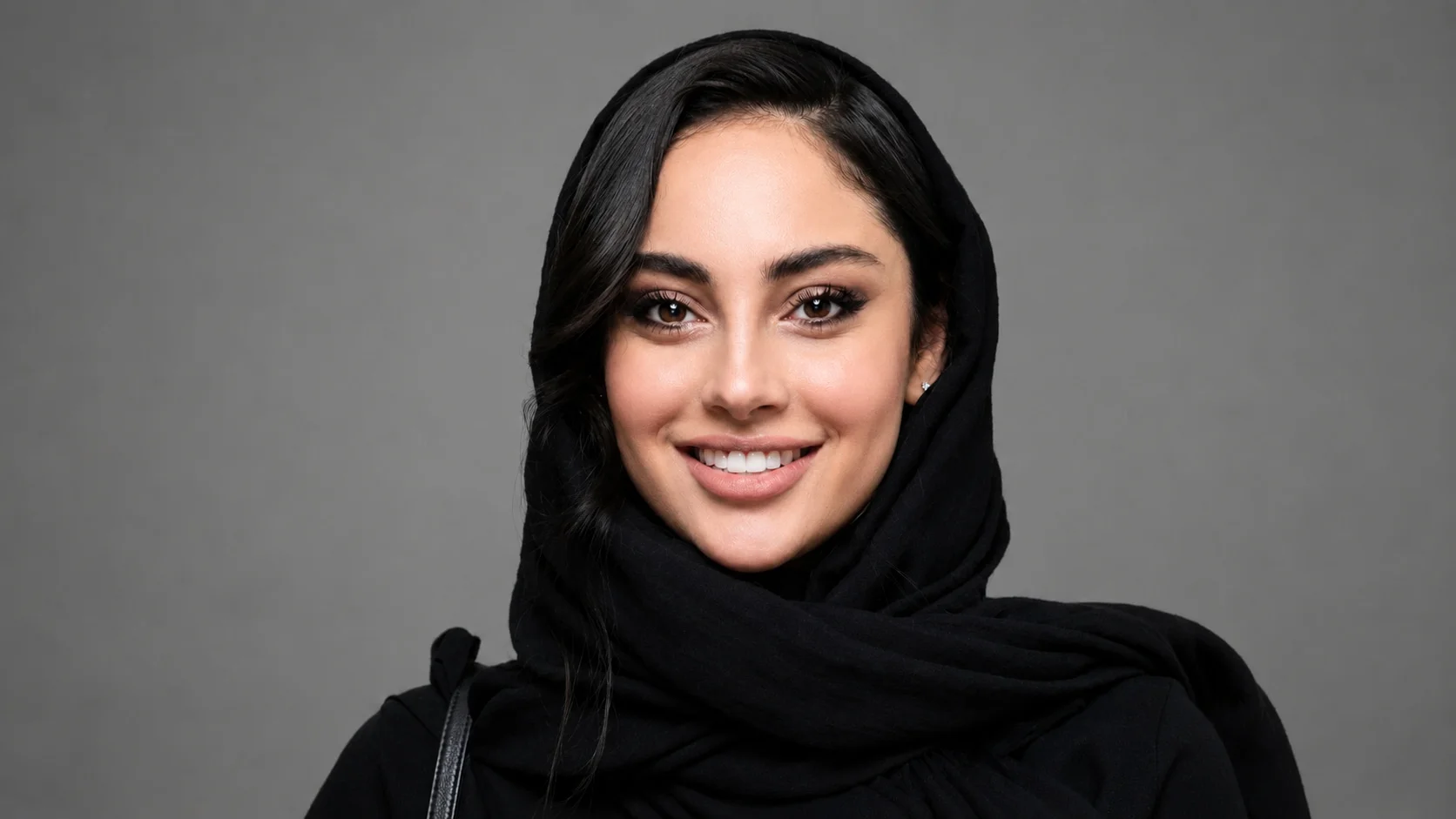 ترلان پروانه در ۲۸ سالگی؛ پرتره سیاه‌وسفید و متفاوت خانم بازیگر همه را مجذوب کرد - تصویر شاخص