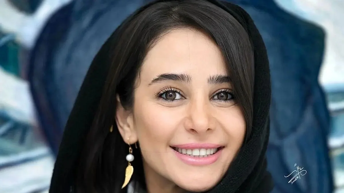 elnaz habibi