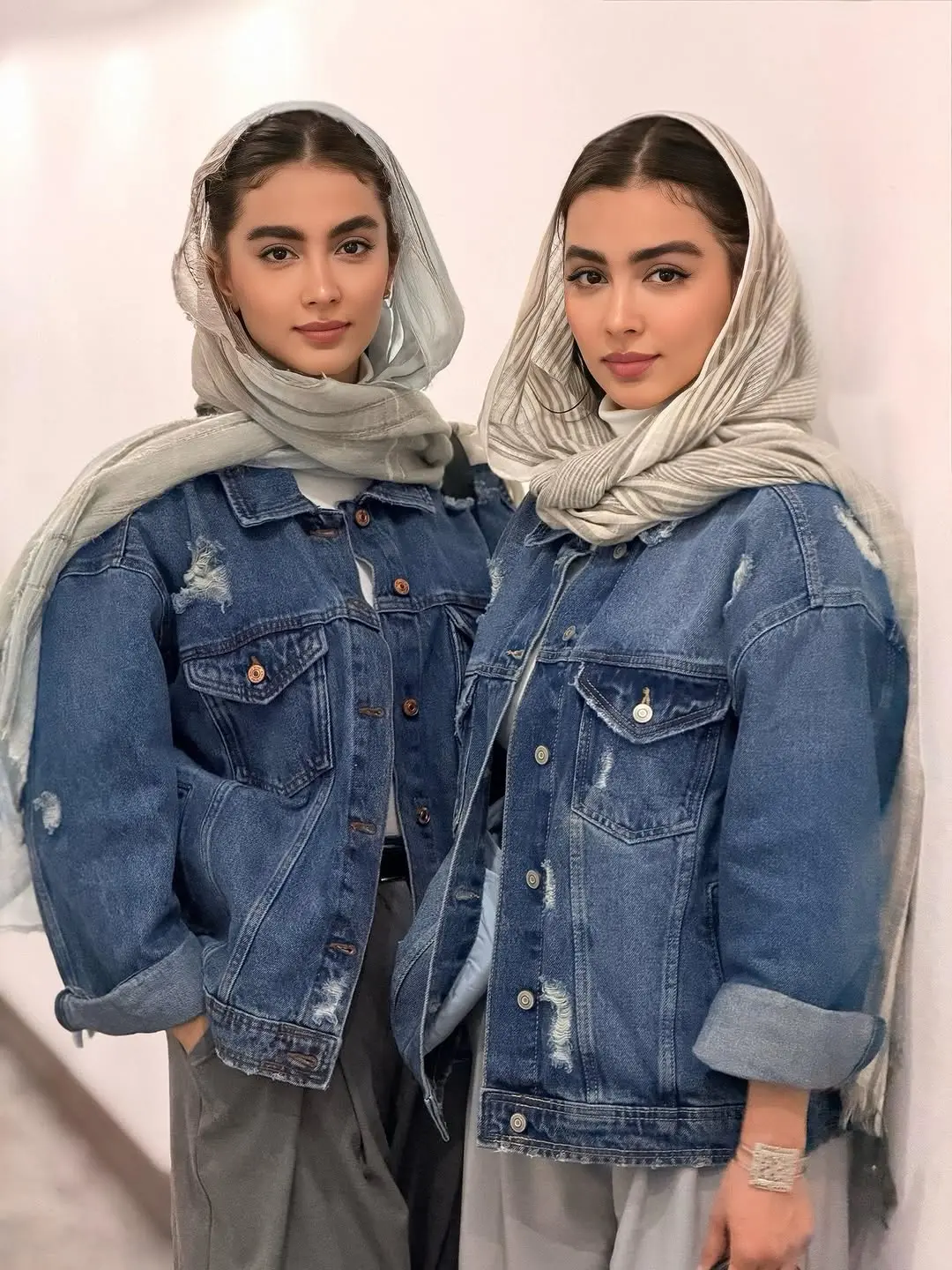 سنا و سونیا حسینی در دنیای واقعی چه شکلیاند؟ چهره سارا و نیکای جدید «پایتخت ۷» سنا و سونیا حسینی در دنیای واقعی چه شکلیاند؟ چهره سارا و نیکای جدید «پایتخت ۷»