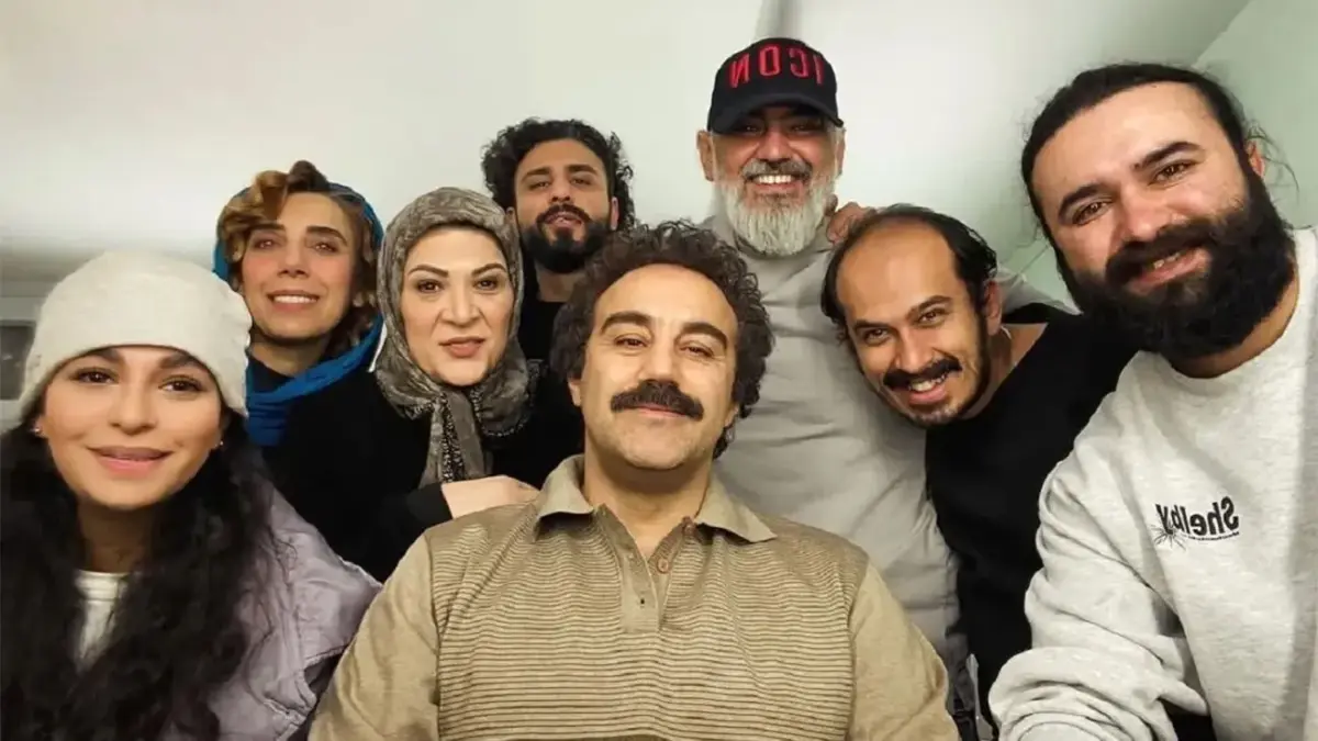 تصاویر دیده نشده بازیگران پایتخت در کنار همسر و فرزندانشان که شما را شگفت‌زده می‌کند!