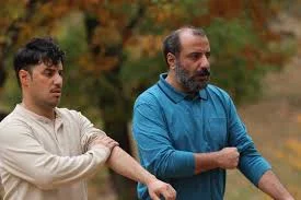 «بورسیه» با جواد عزتی و امیر جعفری؛ کمدی اکشن جذاب که سینما را می‌لرزاند! - تصویر شاخص