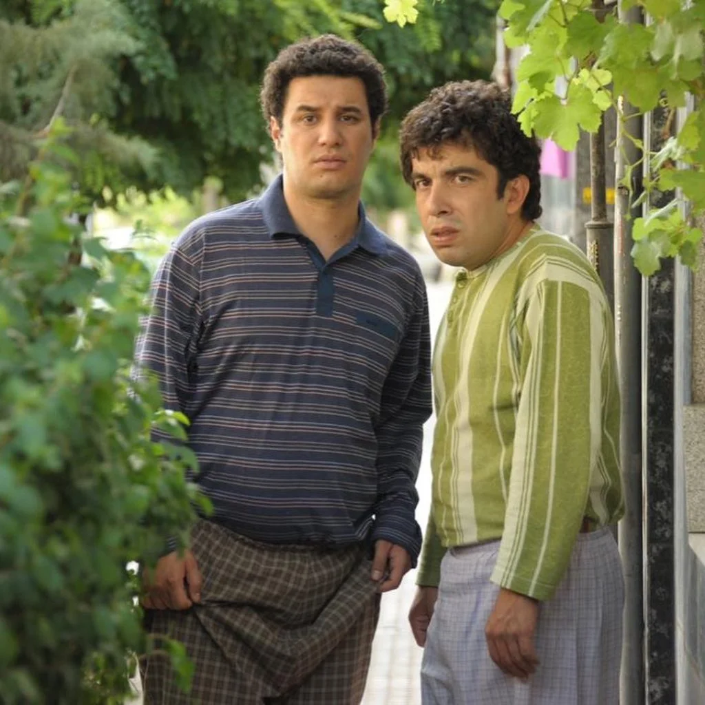 جواد عزتی