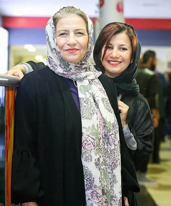 بیوگرافی لیلی رشیدی و مادرش احترام برومند بیوگرافی لیلی رشیدی و مادرش احترام برومند