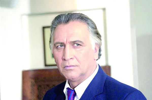 بیوگرافی احمد نجفی و همسر اوکراینی وی بیوگرافی احمد نجفی و همسر اوکراینی وی