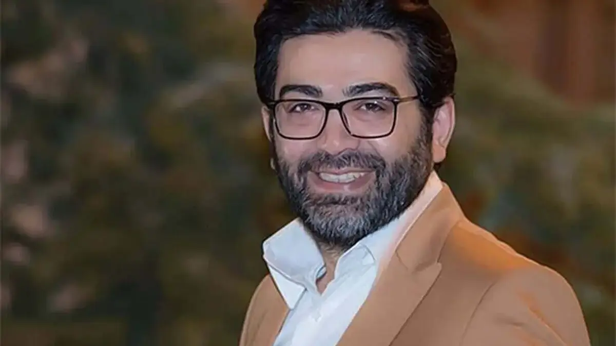 تصویری از 7 سالگی فرزاد حسنی / آقای مجری چه جذاب و کیوت بود