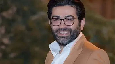 تصویری از 7 سالگی فرزاد حسنی / آقای مجری چه جذاب و کیوت بود