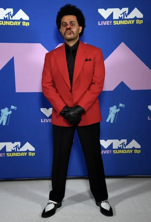 جنجالیترین لباسهای VMAs